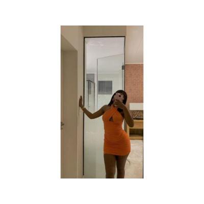 MORENA NOVEDOSA SEDUCTORA. . . SALIDAS