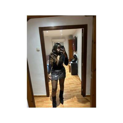joven muy simpatica y sensual