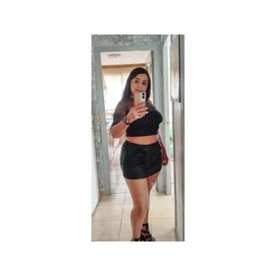joven muy simpatica y sensual