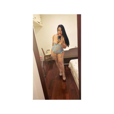 ENCANTADORA SENSUAL ARDIENTE . . . SALIDAS