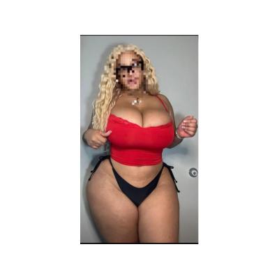 YULY UNA CURVY SEXI Y FOGOZA