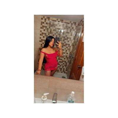 MIA, JUGUETONA CON GANAS DE MARCHA