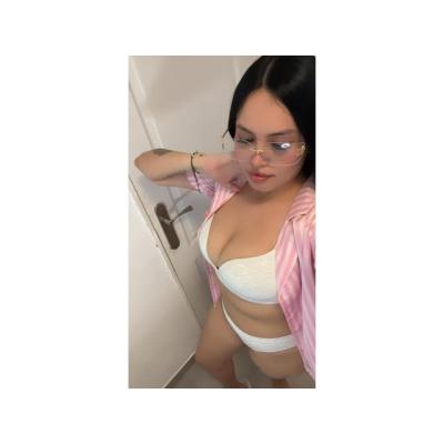 SAMANTHA SUPER CARIÑOSA