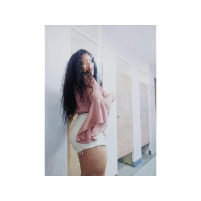 Bella , 27 añitos recién llegada a Vigo