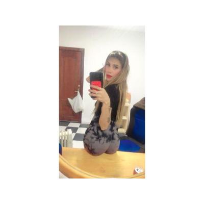 DULCE TU FLAQUITA MAS CAÑERA Y VICIOSA