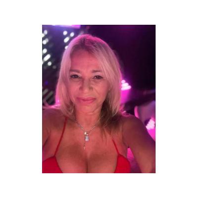 EVA Mujer LATINA una diosa ven