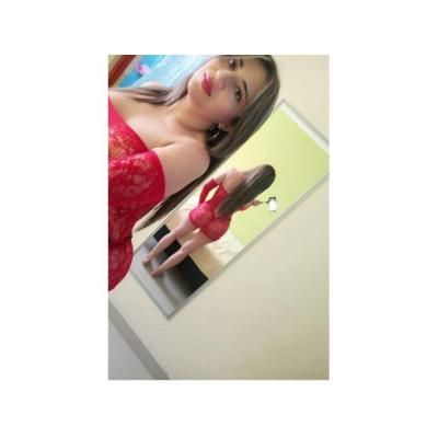 CAMILA Latina Exclusiva llámame