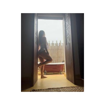 NJIMENA ESTUPENDA BELLEZA LATINA
