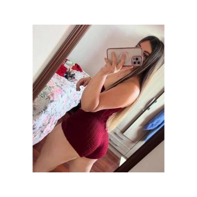 soy una mujer elegante y femenina,