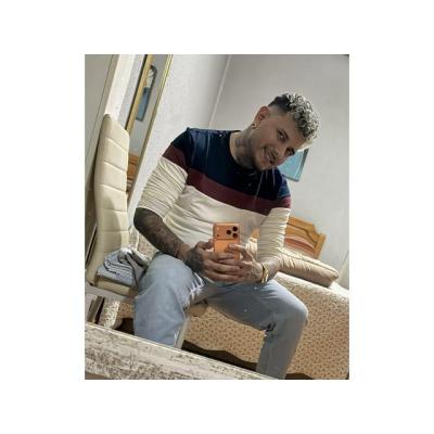 Erick Joven moreno Tatuado XL Latino