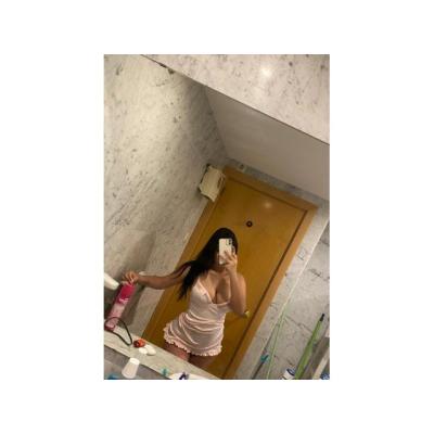 ALEJANDRA SEDUCTORA y ARDIENTE