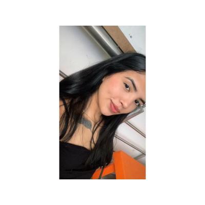 TINA SEDUCTORA Y ARDIENTE