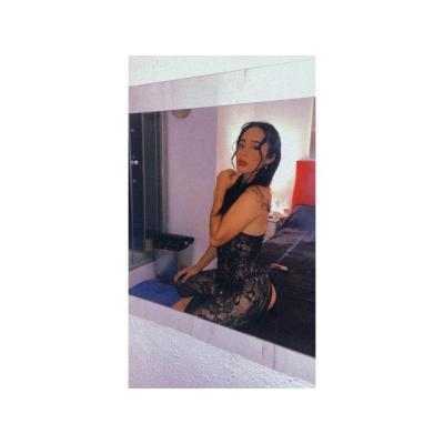 (i)NUEVA EN LA ZONA, CELESTE TOP