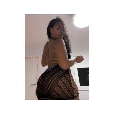 (i) ASHELY, COLOMBIAA SUOER TOP