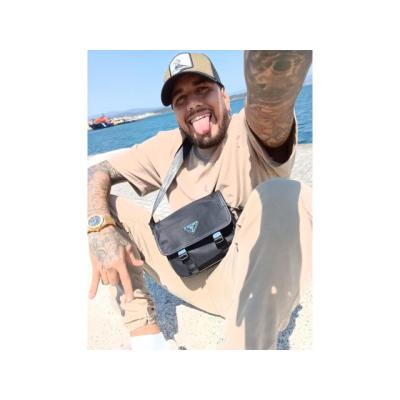 Morreno Latino Tatuado XL Recién llegado