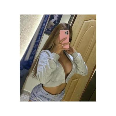 TENGO UNAS CURVAS DE ESCÁNDALO !!