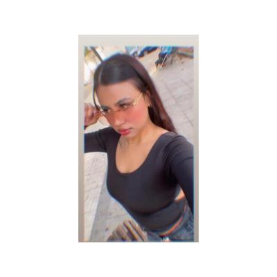 MIA MUY COMPLACIENTE