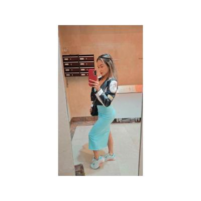 PUTA CACHONDA EN TU POLLA BABOSA. .