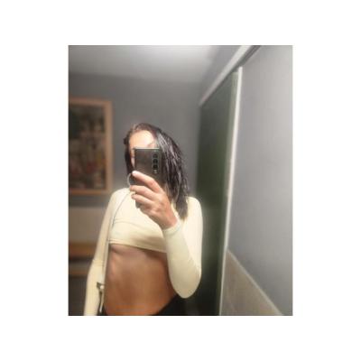 YASMIN DE VUELTA POR GIRONA