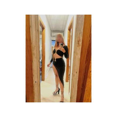 (i)SOFIA, SUPER FIESTERA Y COMPLACIENTE