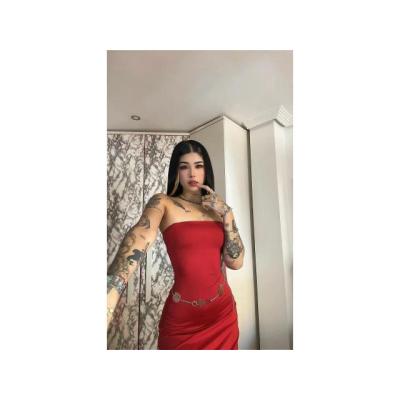 Lilit ardiente , natural cuerpo esbelto