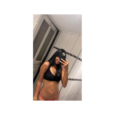 ISABELLA, TU CHISPA EXÓTICA