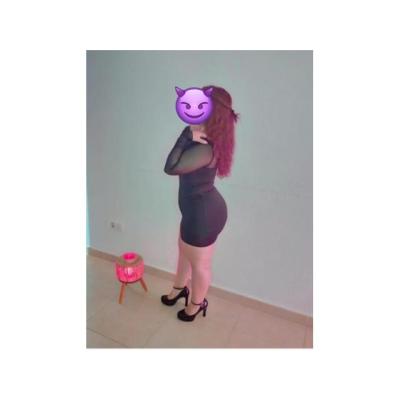 LATINA DE PIEL CANELA EN VERA