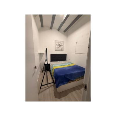 SE ALQUILA PRECIOSA HABITACIÓN