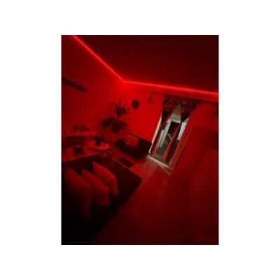 SE ALQUILA PRECIOSA HABITACIÓN