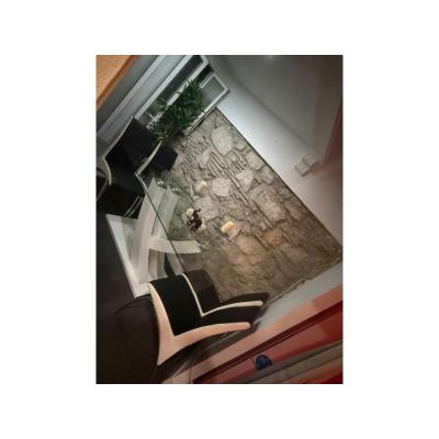 SE ALQUILA PRECIOSA HABITACIÓN