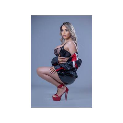 PAOLA LOPEZ RUBIA SEXY