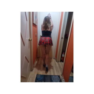 CASA DE CHICAS FIESTERAS Y COMPLACIENTES