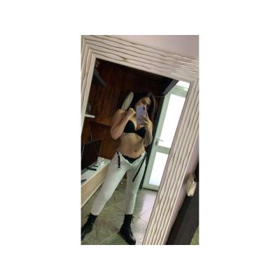 Seducción, piel caliente y mirada profunda