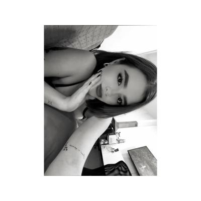 JOVENCITA IMPACTANTE ARDIENTE