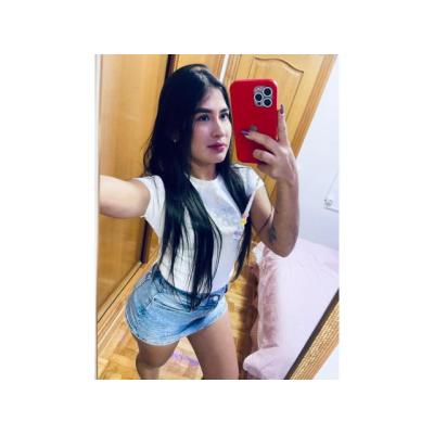 XKARLA UNIVERSITARIA RECIEN INICIADA