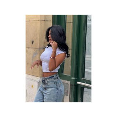 SARA DISPONIBLE PARA QUEDAR