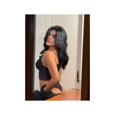 SARA DISPONIBLE PARA QUEDAR