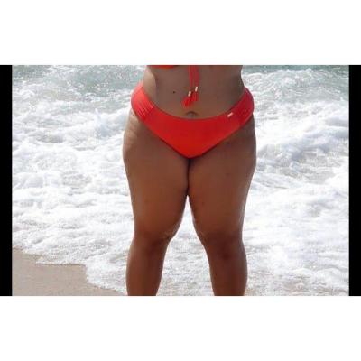 latina juguetona disponible para ti!