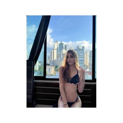 ISABELLA ARDIENTE Y SEDUCTORA CHICA