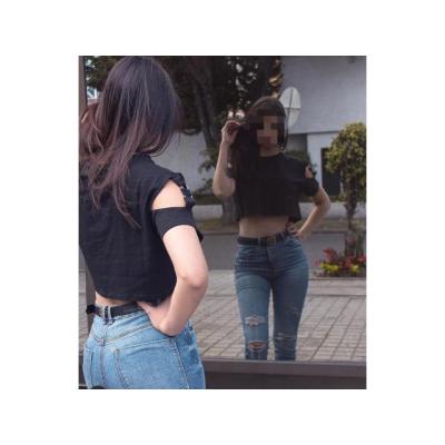 Yem jovencita de paso