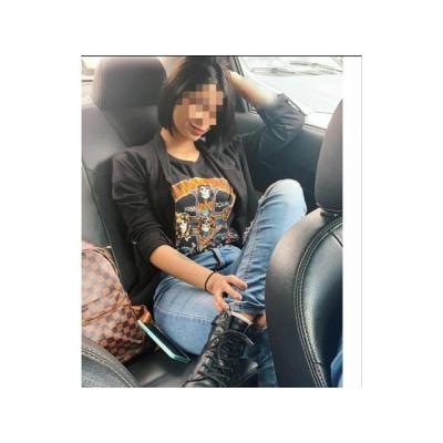 Yem jovencita de paso