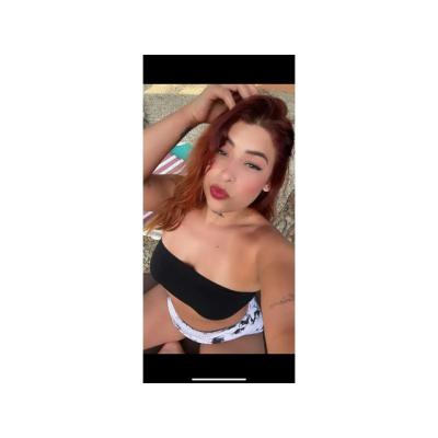 PELIROJA FIESTERA Y CARIÑOSA EN LA ZONA