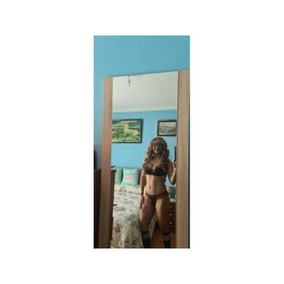 BRUNA BRASILEÑA FIESTERA  EN TORRELAVEGA