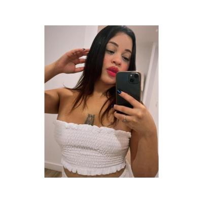 LOLA LA BOMBA DE LA ZONA