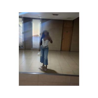 Venezolana , jovencita de 24 añitos