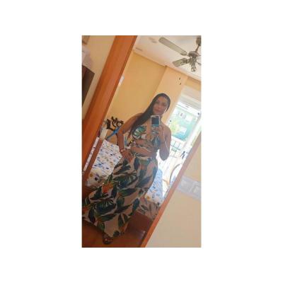 Sofia linda y resaltantes curvas