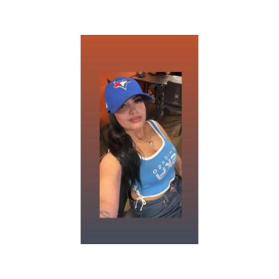 Soy una conejita muy caliente llámame