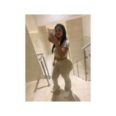 IVON LLENITA DE MUCHAS GANAS POR FOLLARTE