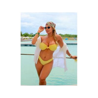 LAURA BRASILEÑA PARA  RELAJARTE LLAMAME️