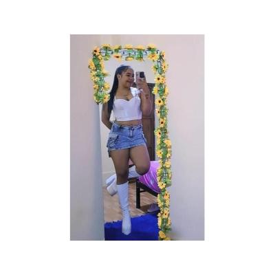 TU CHICA SUPER ENRROLLADA